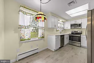 420 Newport Way, Monroe Township, NJ 08831 - Photo 17