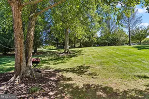 301 Pheasant Run, Monmouth Junction, NJ 08852 - Photo 25