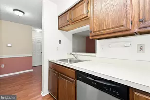 5007 Ravens Crest Dr, Plainsboro Township, NJ 08536 - Photo 9