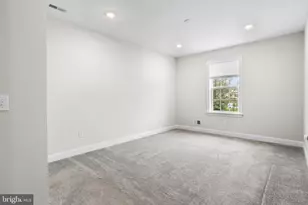 38 Hamilton Dr, Cranbury Township, NJ 08512 - Photo 31