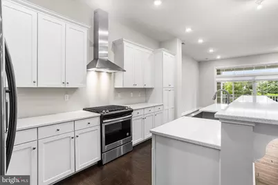 38 Hamilton Drive, Cranbury Township, NJ 08512 - Photo 9