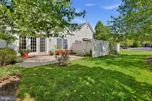 4 Hedge Row Rd, Plainsboro Township, NJ 08540 - Photo 3