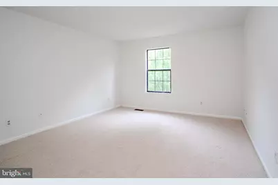 250 Crosspointe Drive, East Brunswick Township, NJ 08816 - Photo 25
