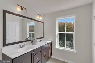 29 Beachwood Dr, Monroe Township, NJ 08831 - Photo 27