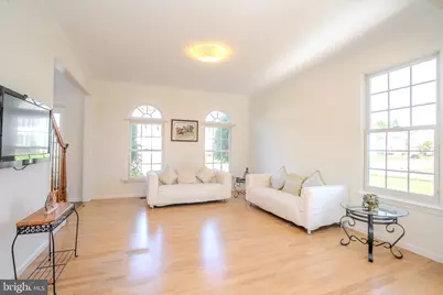 50 Kelly Way, Monmouth Junction, NJ 08852 - Photo 7