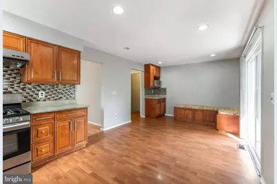 102 Benjamin Court, Dayton, NJ 08810 - Photo 9