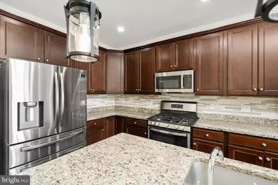 5 Marigold, Monroe Township, NJ 08831 - Photo 9