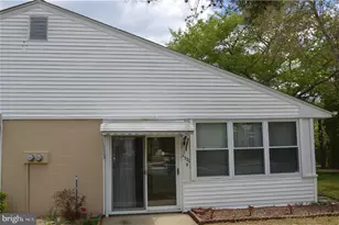 32 Crestwood Pkwy, Manchester Township, NJ 08759 - Photo 3