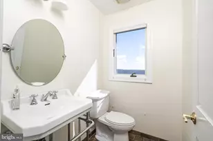 673 Bayview Dr, Toms River, NJ 08753 - Photo 23