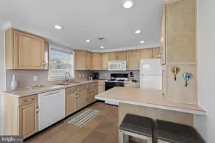 229 Merivale Ave, Beach Haven, NJ 08008 - Photo 11