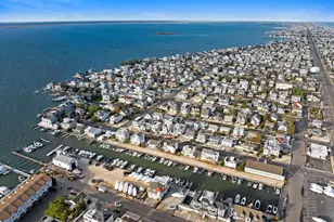 27 W South 33rd, Long Beach Township, NJ 08008 - Photo 83