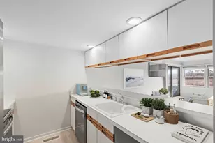 1001 Ocean Ave, Ship Bottom, NJ 08008 - Photo 9