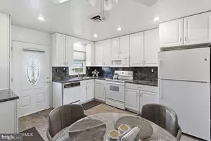 1169 Clydebank Ct, Lakewood, NJ 08701 - Photo 9