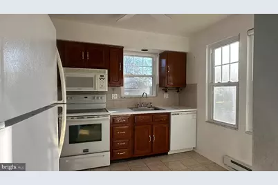25 Sunset Rd, Whiting, NJ 08759 - Photo 5