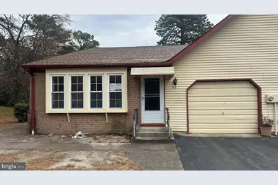 5 Pembroke La, Whiting, NJ 08759 - Photo 1