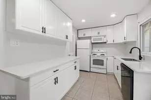 140 Downing St, Lakewood, NJ 08701 - Photo 5