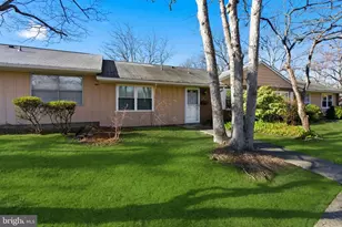 60 Buckingham Dr, Lakewood, NJ 08701 - Photo 27