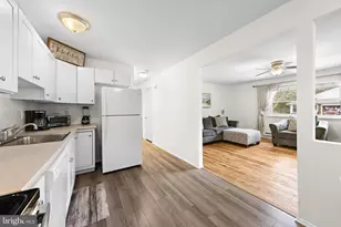 528 Lilac Ln, Manchester Township, NJ 08759 - Photo 9