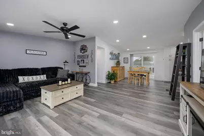 401 Maplehurst, Manchester Township, NJ 08759 - Photo 3