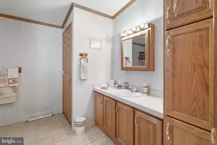 1104 Sycamore Ct, Whiting, NJ 08759 - Photo 23