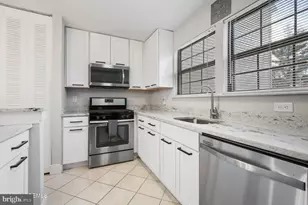 601 Bromelia Ct, Jackson, NJ 08527 - Photo 5