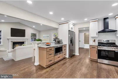 132 Holly Court, Tuckerton, NJ 08087 - Photo 3