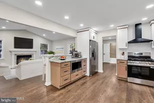 132 Holly Ct, Tuckerton, NJ 08087 - Photo 3