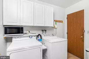 52 Castleton Dr, Toms River, NJ 08757 - Photo 11