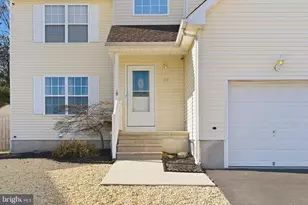 22 Dolphin Cir W, Bayville, NJ 08721 - Photo 5