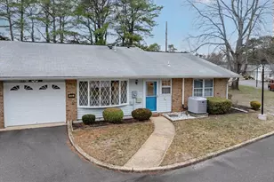 64 Cambridge Cir, Manchester Township, NJ 08759 - Photo 5