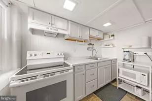 1718 N Central Ave, Surf City, NJ 08008 - Photo 57