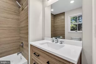 132 Holly Ct, Tuckerton, NJ 08087 - Photo 9