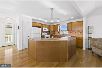 7 W Julia Avenue, Long Beach Township, NJ 08008 - Photo 11