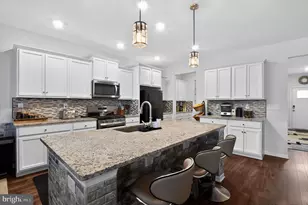171 Bradshaw Dr, Manahawkin, NJ 08050 - Photo 7