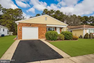 419 Costa Mesa Dr, Toms River, NJ 08757 - Photo 5