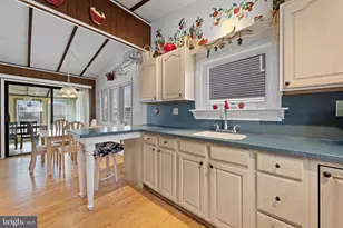 1467 Paul Blvd, Manahawkin, NJ 08050 - Photo 9