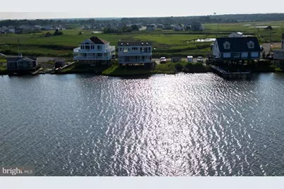 1425 E Mallard Drive, Manahawkin, NJ 08050 - Photo 1