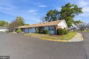 1015 Aberdeen Dr, Lakewood, NJ 08701 - Photo 1