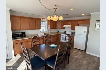 52 Phyllis Lane, Manahawkin, NJ 08050 - Photo 9