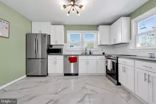 367 S South Green St, Tuckerton, NJ 08087 - Photo 9