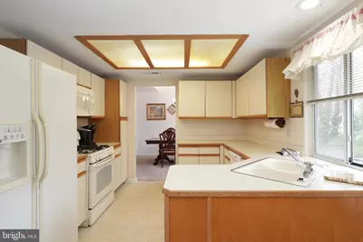 1031 Thornbury La, Manchester Township, NJ 08759 - Photo 15