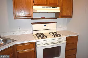 27 Pin Oak Ln, Tuckerton, NJ 08087 - Photo 13