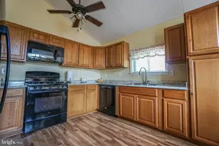 17 Hunter Dr, Little Egg Harbor, NJ 08087 - Photo 11