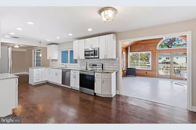 284 Country Club Boulevard, Tuckerton, NJ 08087 - Photo 9