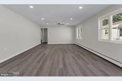 127 Freeport Boulevard, Toms River, NJ 08757 - Photo 3