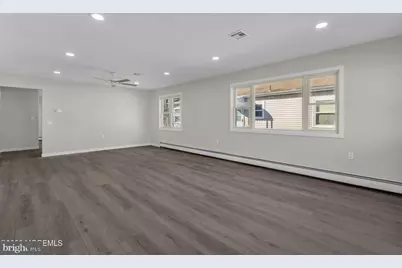 127 Freeport Boulevard, Toms River, NJ 08757 - Photo 5