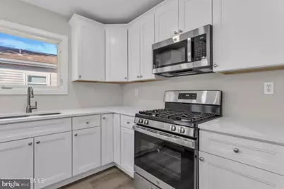 127 Freeport Boulevard, Toms River, NJ 08757 - Photo 7