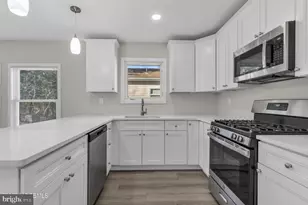 127 Freeport Blvd, Toms River, NJ 08757 - Photo 7