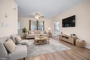 823 Liverpool Cir, Manchester Township, NJ 08759 - Photo 3