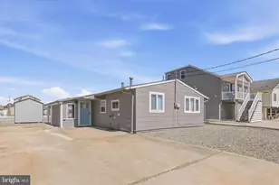 18 Lake Huron Dr, Tuckerton, NJ 08087 - Photo 1